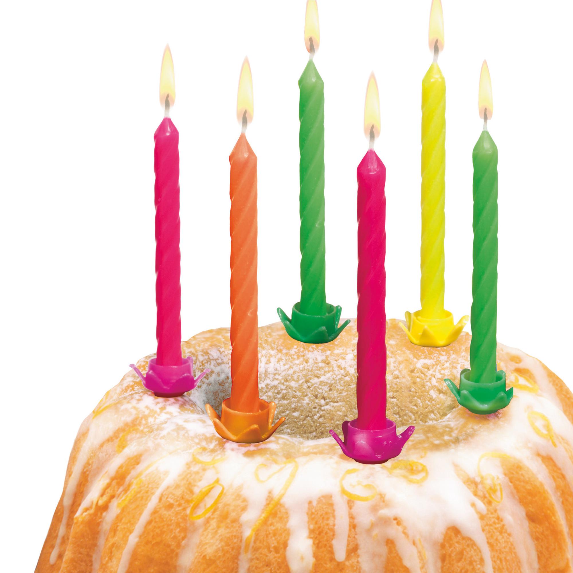 Свечи 6 месяцев. Свечи для торта. Торт со свечками. Праздничный торт со свечами. Маленький торт со свечами.