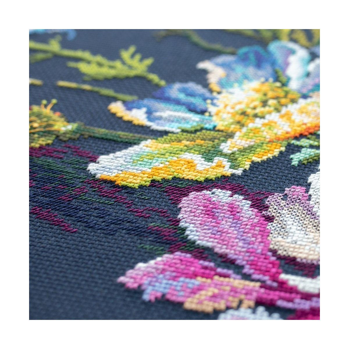 Скотч. Вышивка загадочный цветок. Вышивка загадочный цветок. 101 901. Загадочные анемоны чудесная игла.