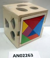 Деревянная игрушка "Сортер-куб с танграмом"