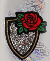 Аппликация со стразами "Герб с розой", 8,5x7 см, арт. W0060