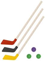 Детский хоккейный набор "Зима, лето" 3 в 1: клюшки 80 см (красная, черная, желтая) + 3 шайбы