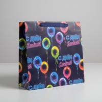 Пакет ламинированный квадратный С Днем Рождения!, 30 × 30 × 12 см