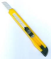 Нож канцелярский "STANDARD" (9 мм)